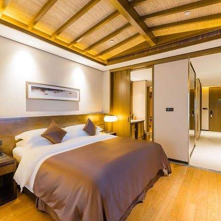 S&N Zhejiang Linhai International Hotel エクステリア 写真