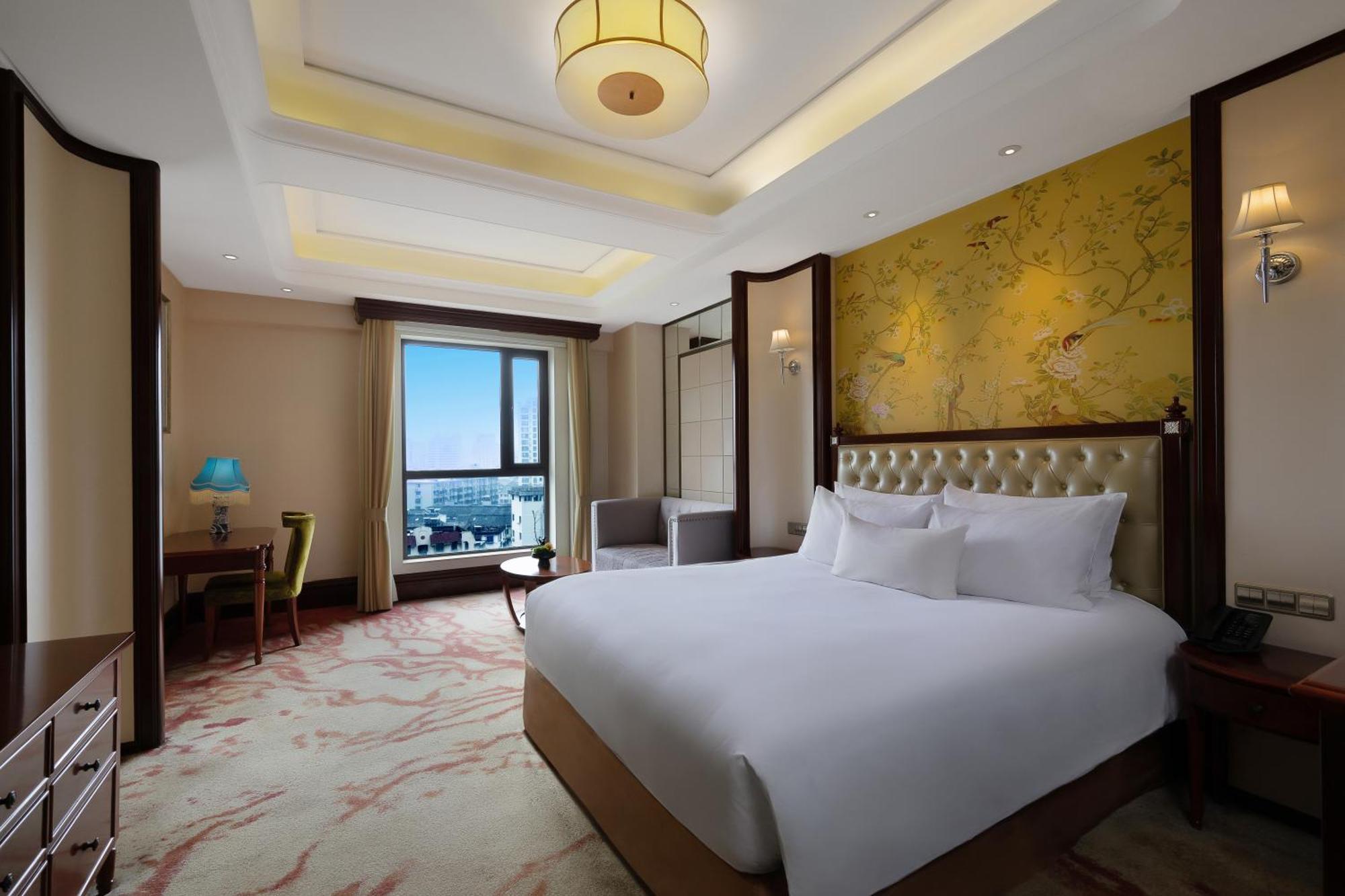 S&N Zhejiang Linhai International Hotel エクステリア 写真
