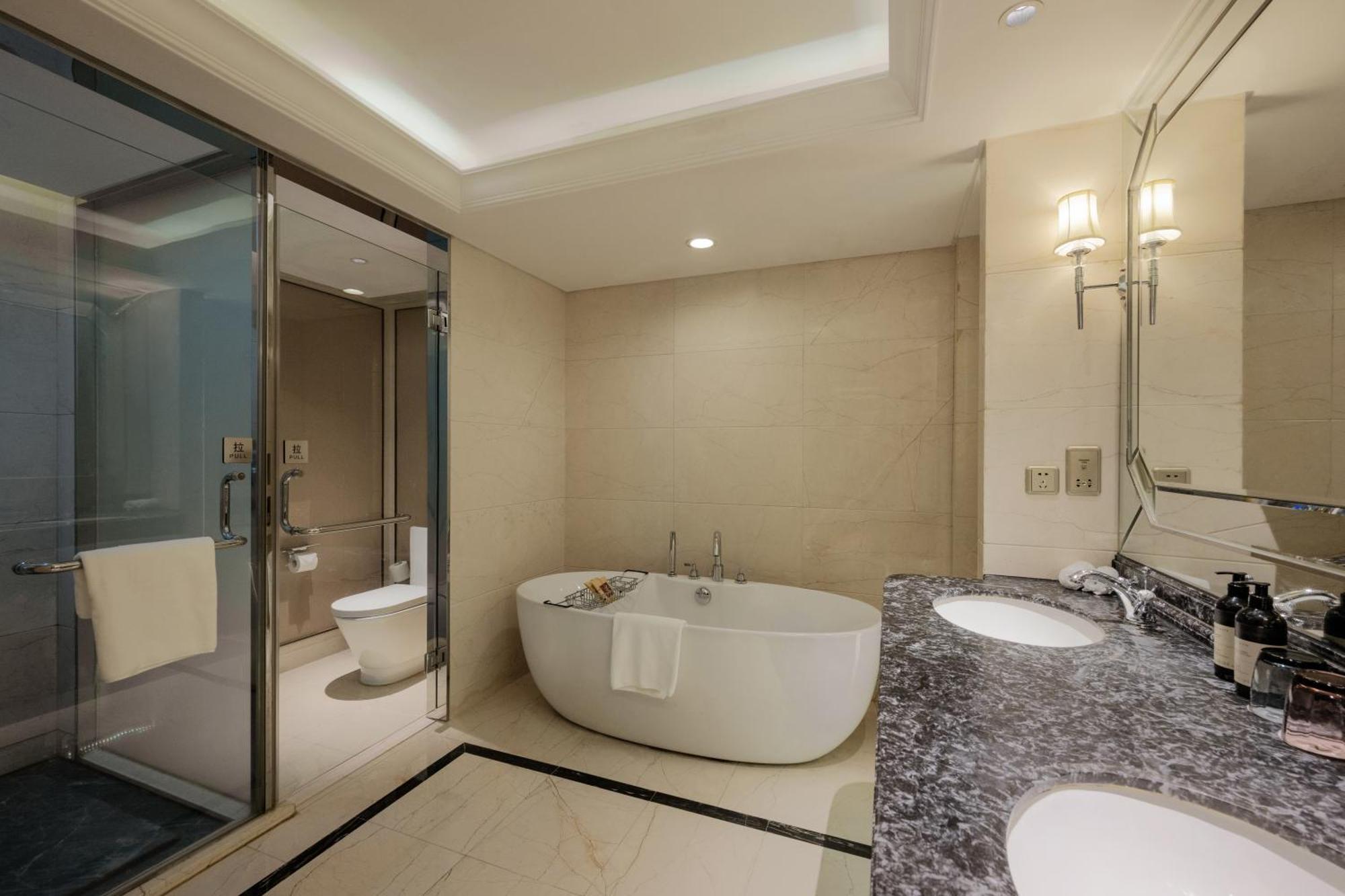 S&N Zhejiang Linhai International Hotel エクステリア 写真