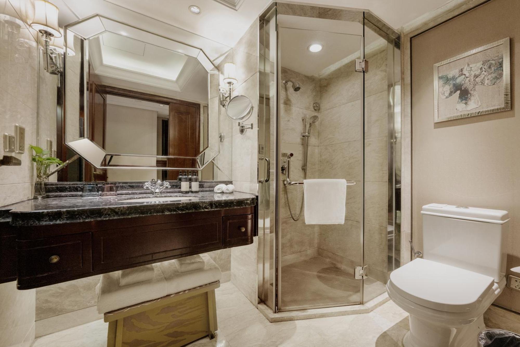 S&N Zhejiang Linhai International Hotel エクステリア 写真