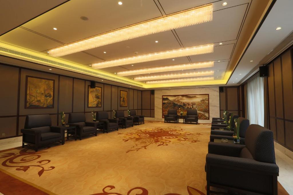 S&N Zhejiang Linhai International Hotel エクステリア 写真