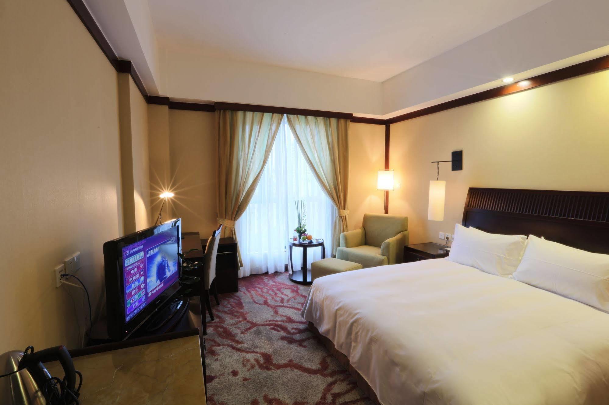 S&N Zhejiang Linhai International Hotel エクステリア 写真