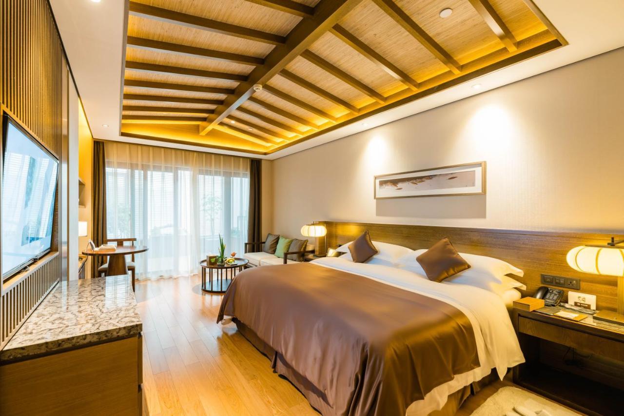S&N Zhejiang Linhai International Hotel エクステリア 写真